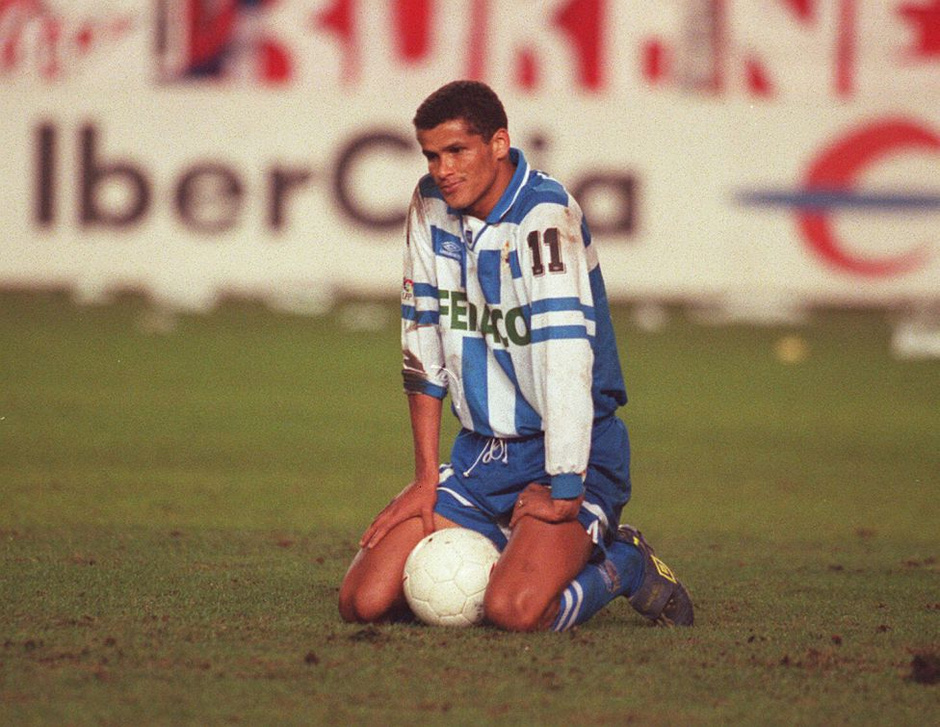 球员或附带 球员或附带